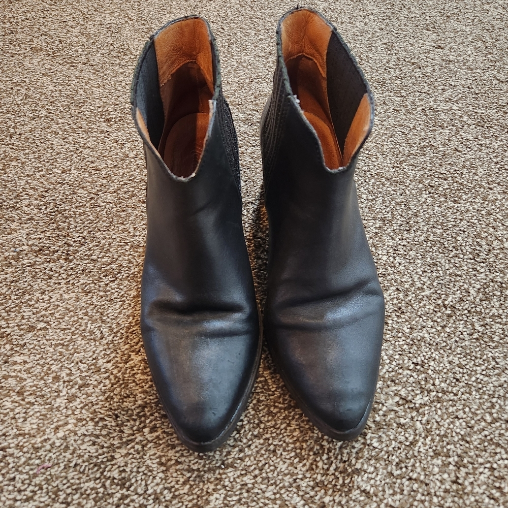 Madewell Black Leather Chelsea Ankle Boots Size 8